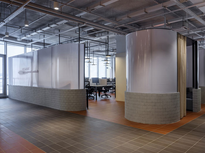 極簡主義辦公室辦公區(qū)裝修設(shè)計效果圖