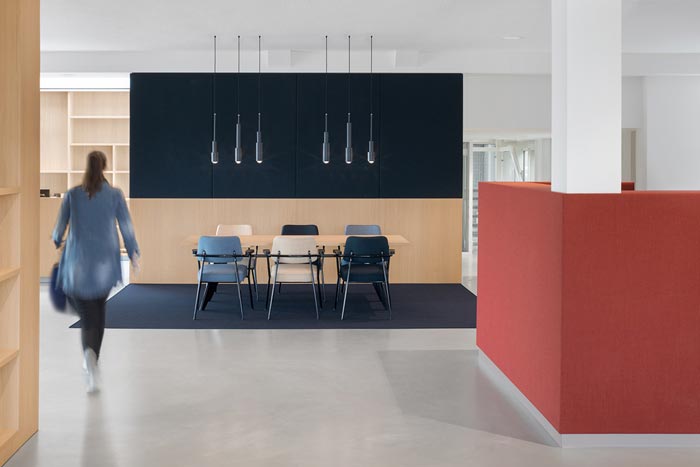 理財(cái)公司辦公室接待區(qū)裝修設(shè)計(jì)效果圖