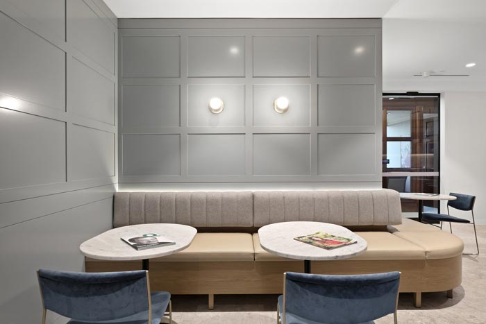 金融控股辦公室洽談區(qū)裝修設(shè)計(jì)效果圖