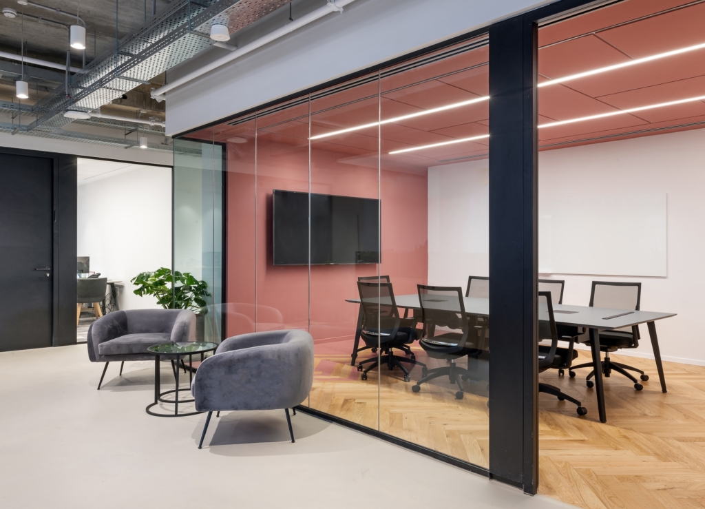 辦公室小型會議室